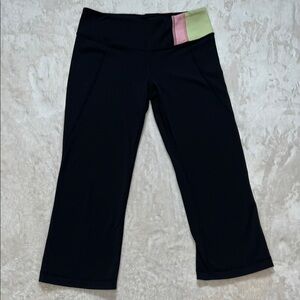 Lululemon Patchwork Waist Crop Leggings – Size 6 – Pink & Green Pattern